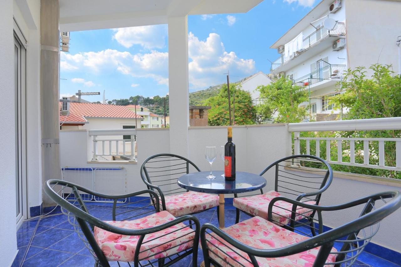 Apartments By The Sea Podgora, Makarska - 18918 ภายนอก รูปภาพ